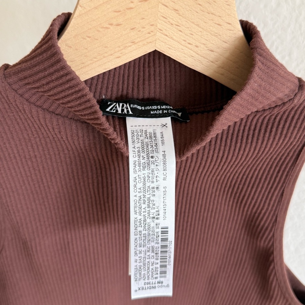 Zara Ribbed Bodysuit - Picture 4 of 4